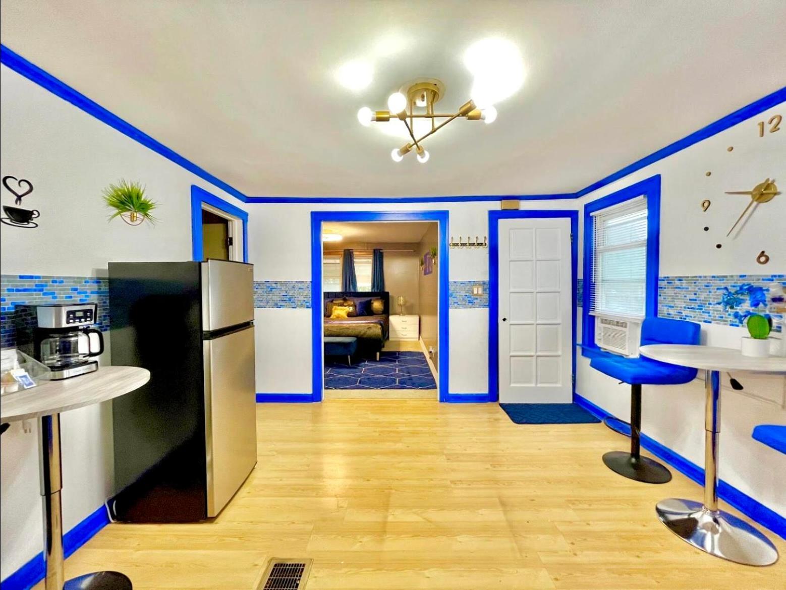 The Sapphire Haven - Your Old Brooklyn Oasis Awaits Families, Couples, Business Travelers Near Downtown With Parking, 300 Mb Wifi & Self Check-In Cleveland Exterior foto