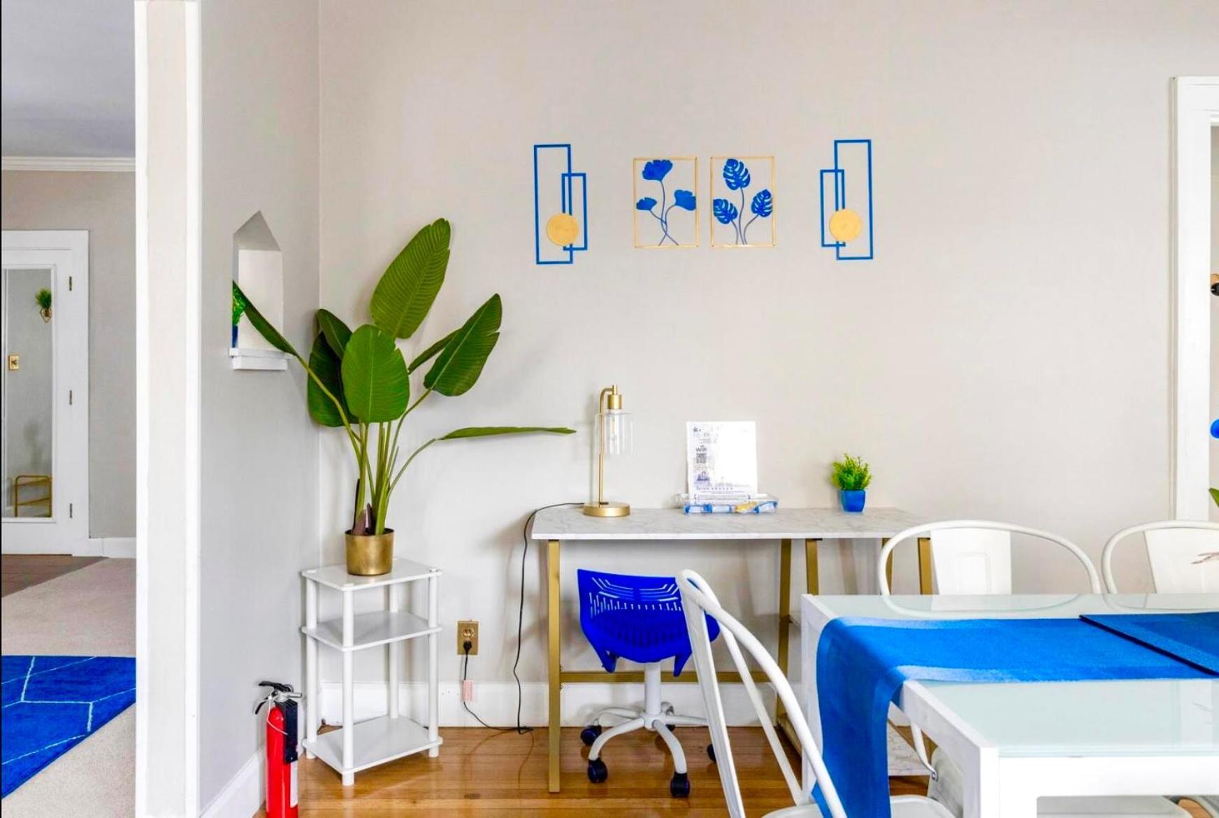 The Sapphire Haven - Your Old Brooklyn Oasis Awaits Families, Couples, Business Travelers Near Downtown With Parking, 300 Mb Wifi & Self Check-In Cleveland Exterior foto