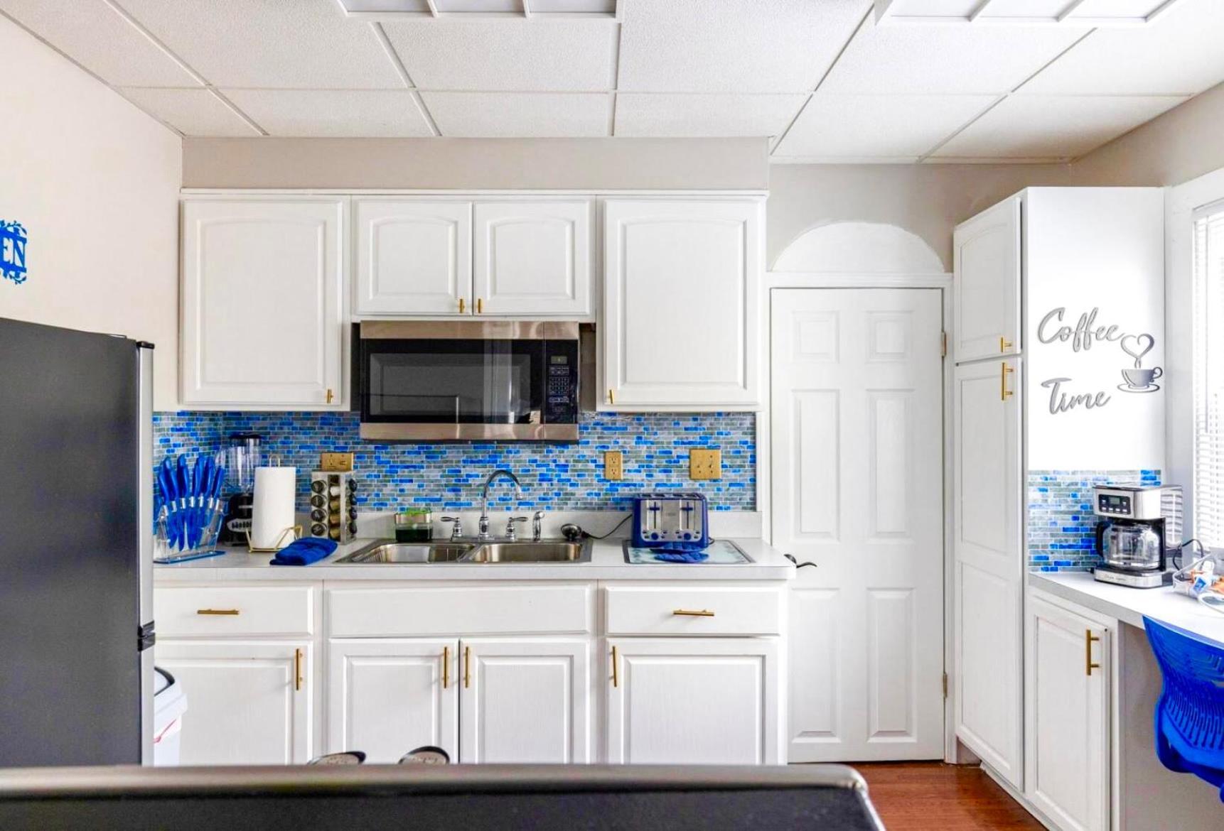The Sapphire Haven - Your Old Brooklyn Oasis Awaits Families, Couples, Business Travelers Near Downtown With Parking, 300 Mb Wifi & Self Check-In Cleveland Exterior foto
